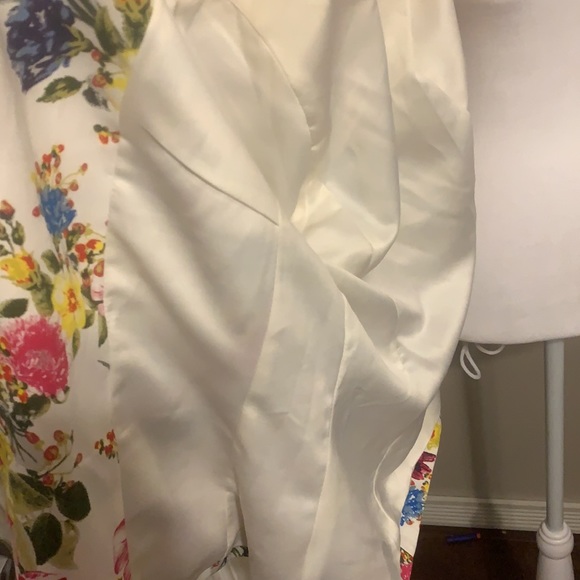 Multi colored flowered blazer - Picture 11 of 14